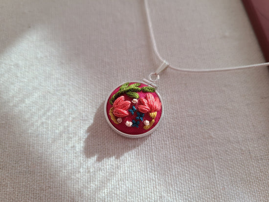 hand embroidered sterling silver jewelry necklace pink green
